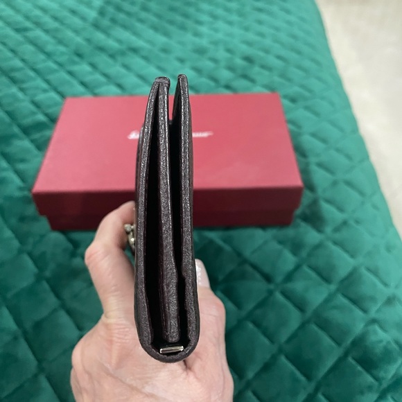 Salvador Ferragamo leather wallet - Picture 8 of 9